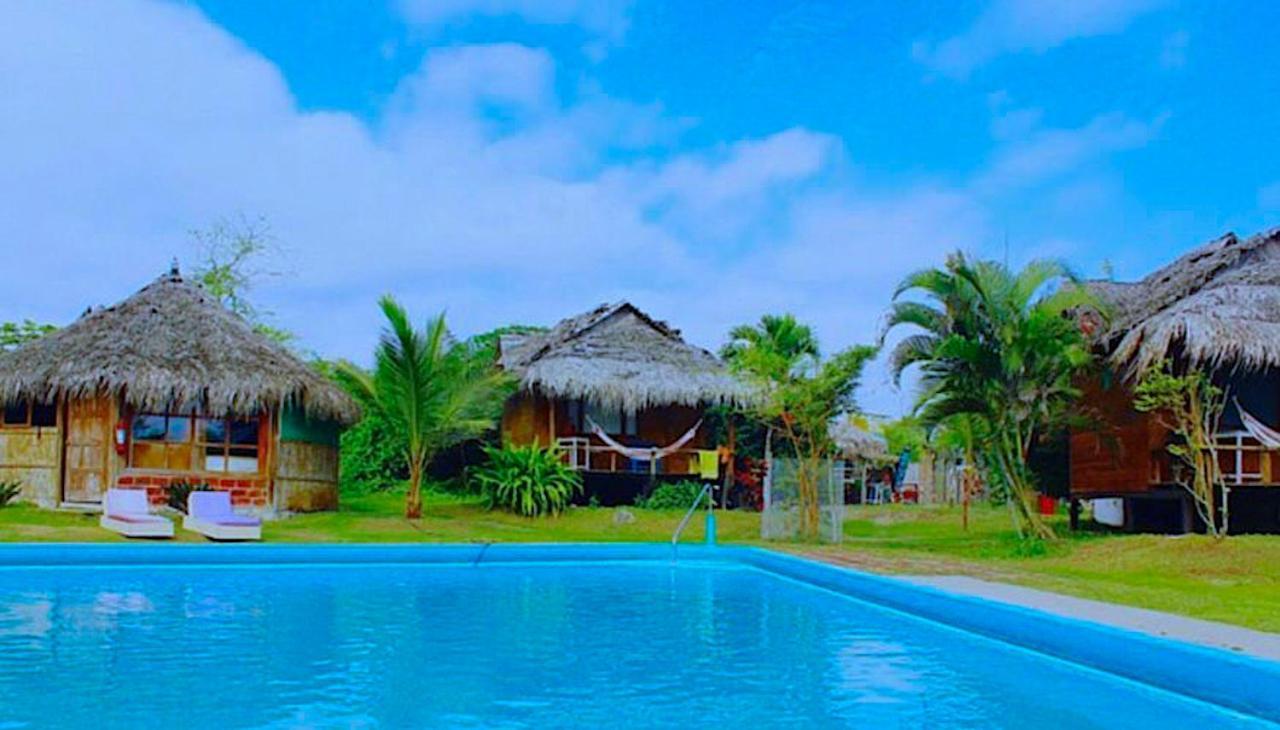 Kamala Surf & Backpacker Hostel Montañita Buitenkant foto