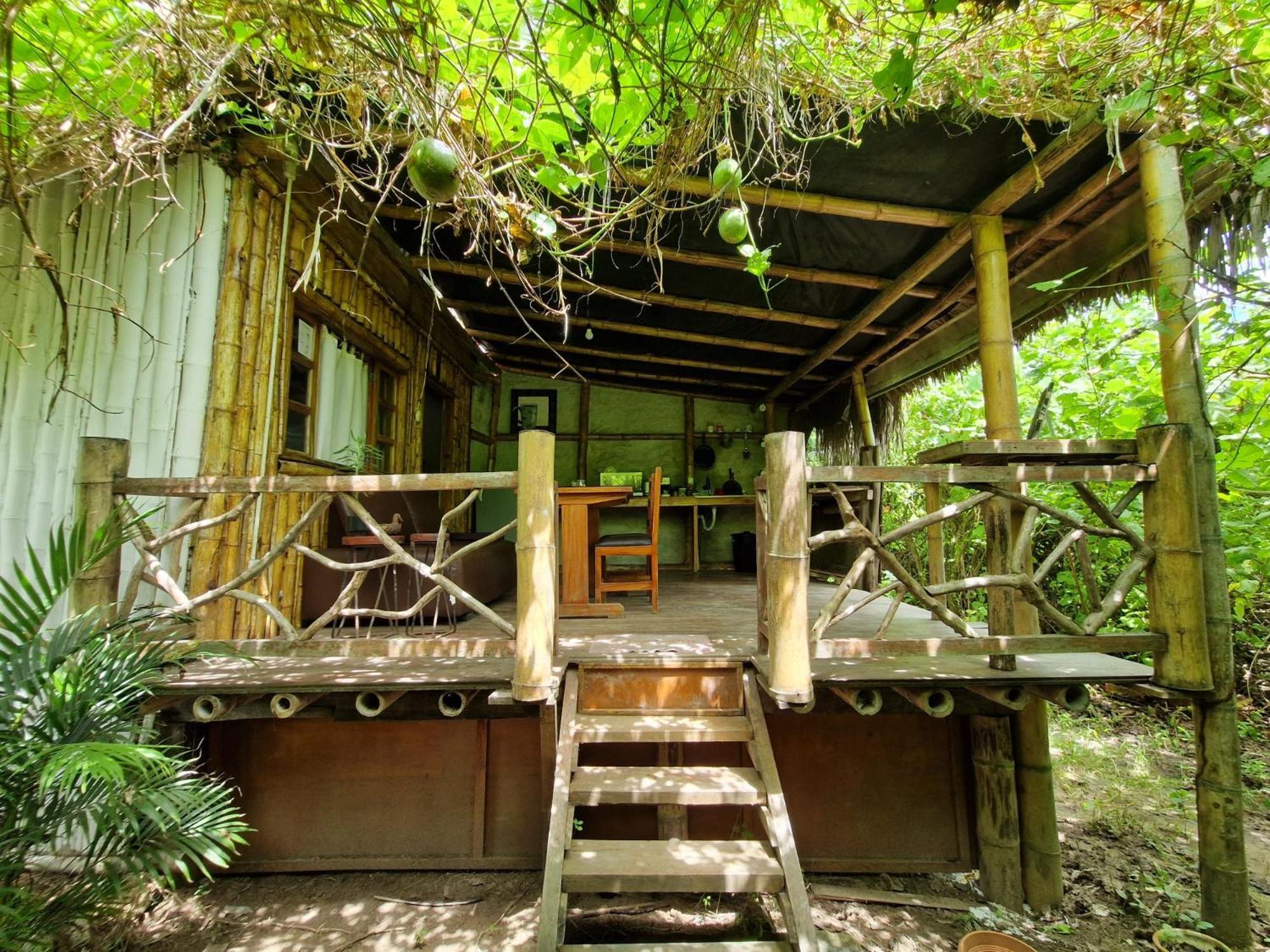 Kamala Surf & Backpacker Hostel Montañita Buitenkant foto