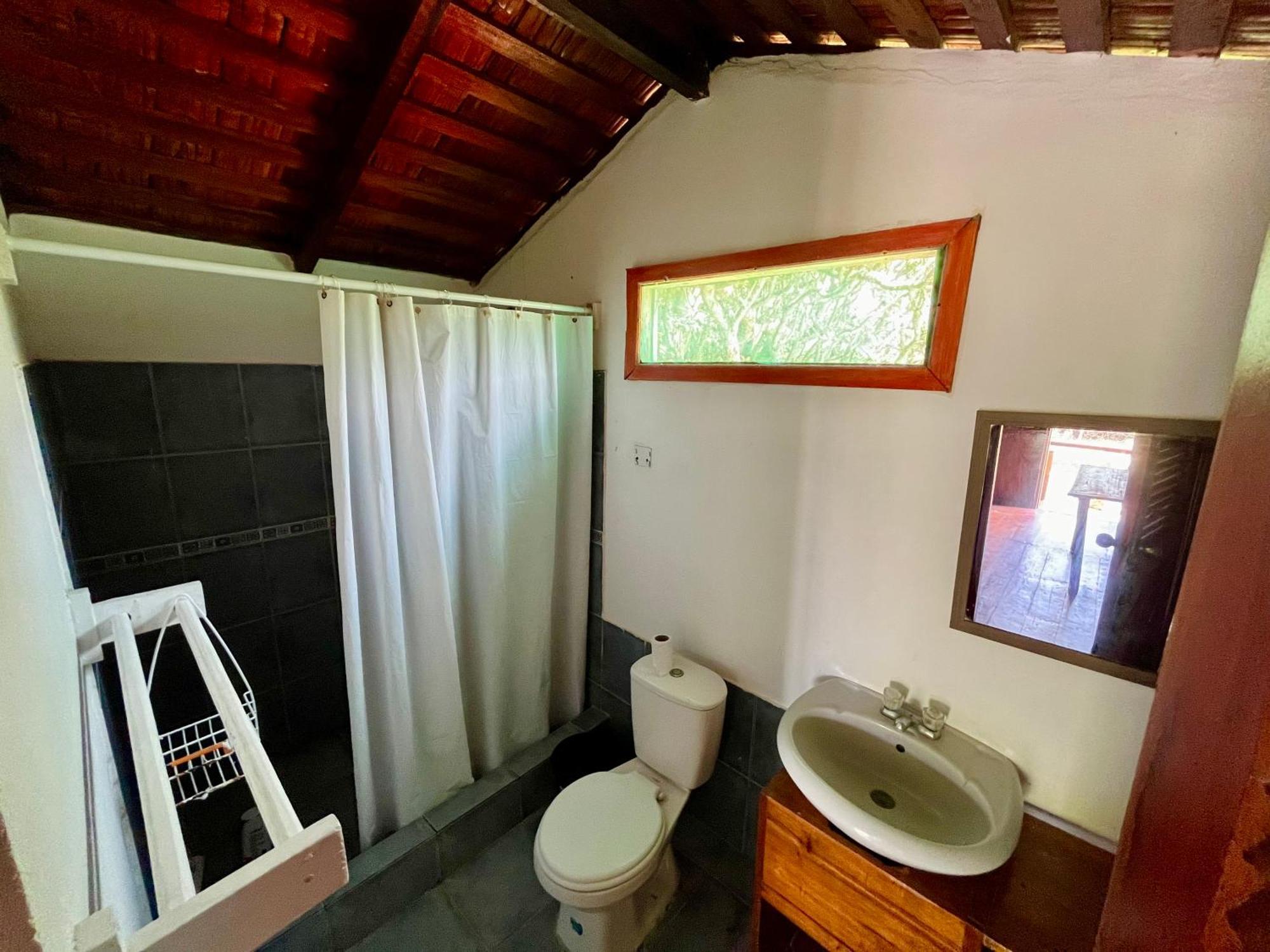 Kamala Surf & Backpacker Hostel Montañita Buitenkant foto